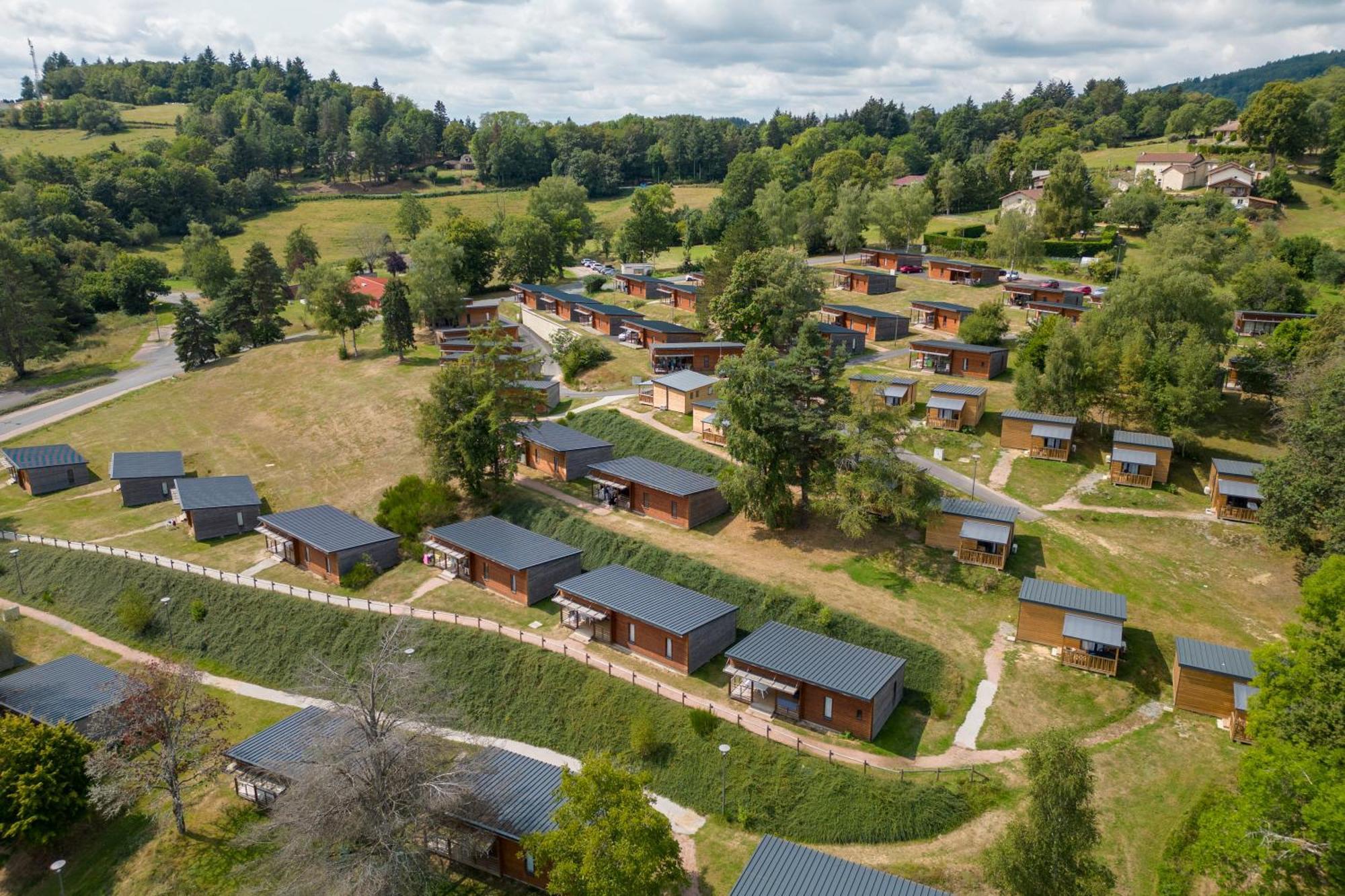 Les Demeures Du Lac Saint-Rémy-sur-Durolle Eksteriør bilde
