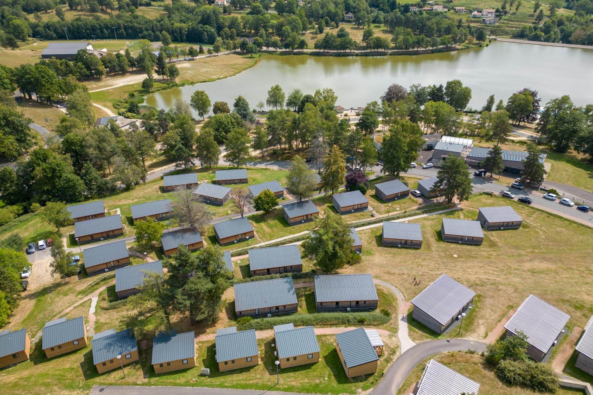 Les Demeures Du Lac Saint-Rémy-sur-Durolle Eksteriør bilde